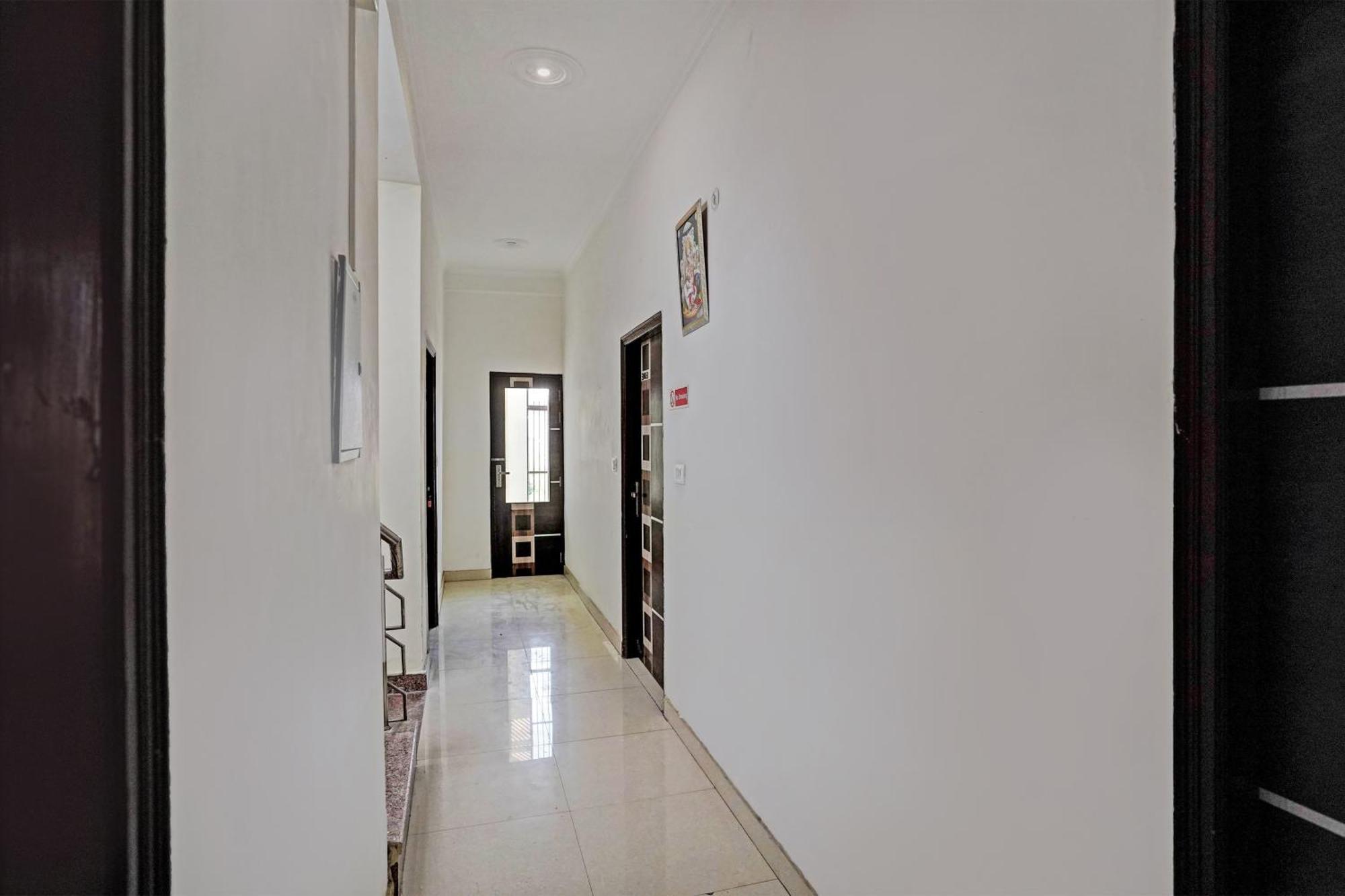 Hotel O Golden Imperial Greater Noida Eksteriør bilde