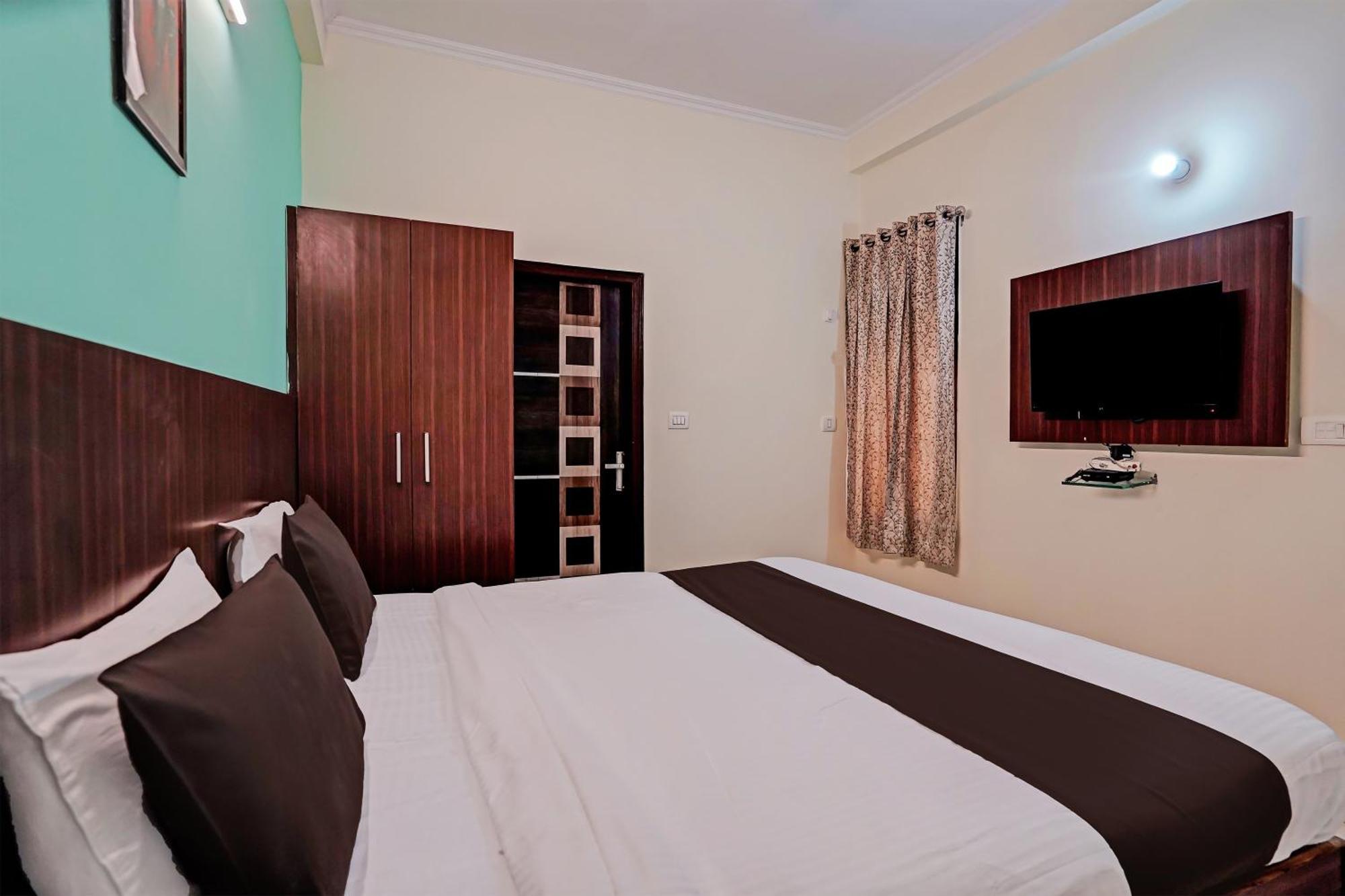 Hotel O Golden Imperial Greater Noida Eksteriør bilde