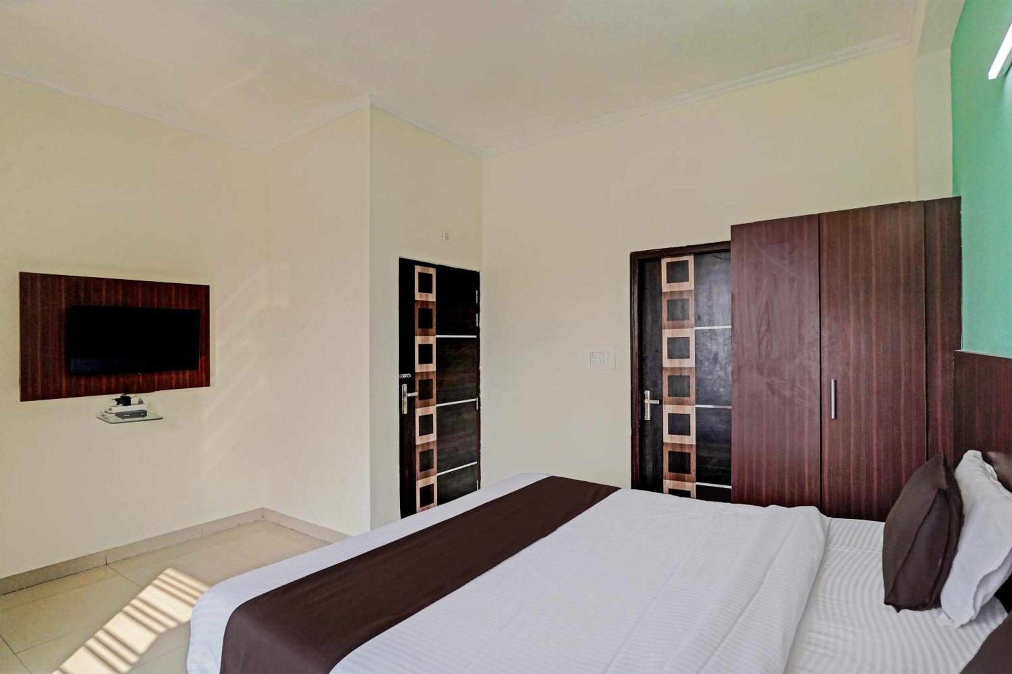 Hotel O Golden Imperial Greater Noida Eksteriør bilde