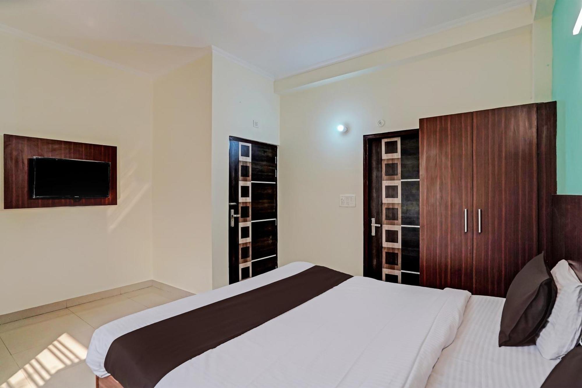 Hotel O Golden Imperial Greater Noida Eksteriør bilde